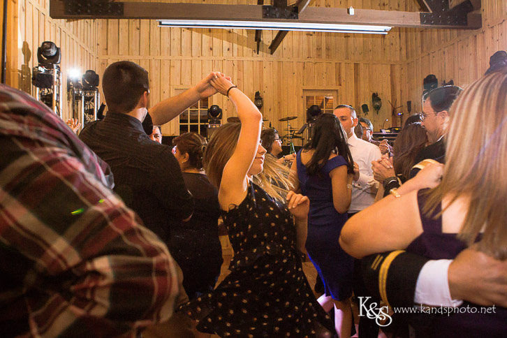 Hidden Springs Wedding by Dallas Wedding Photographers - K & S P